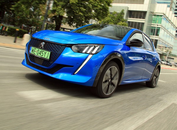 Peugeot e-208 - smakowity energetyk