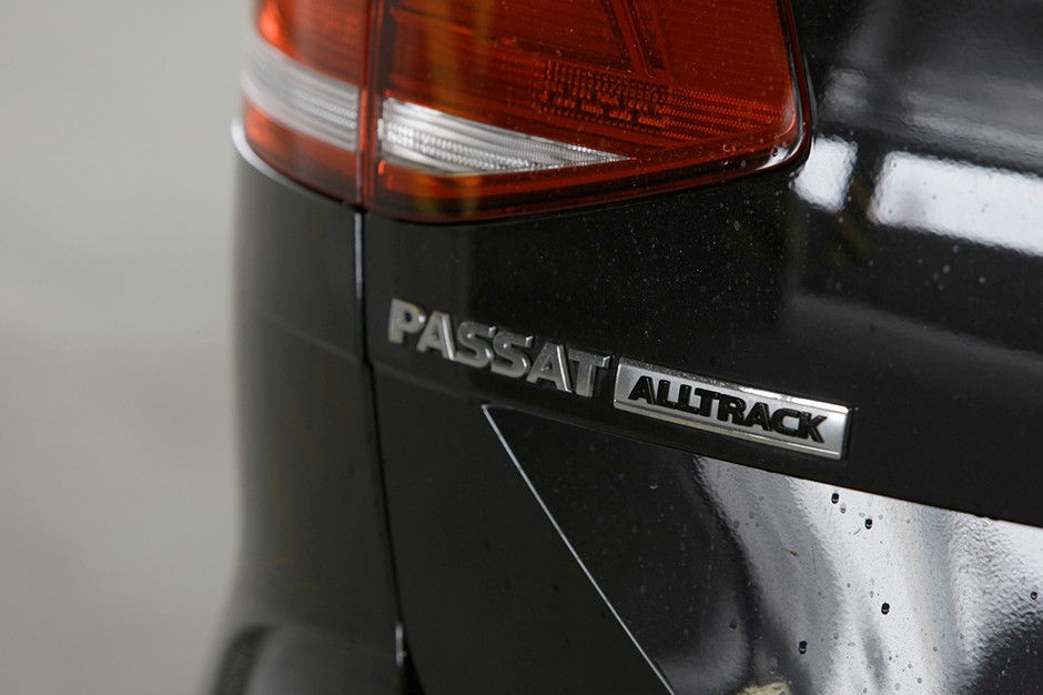 Volkswagen Passat Alltrack - wyższy może więcej