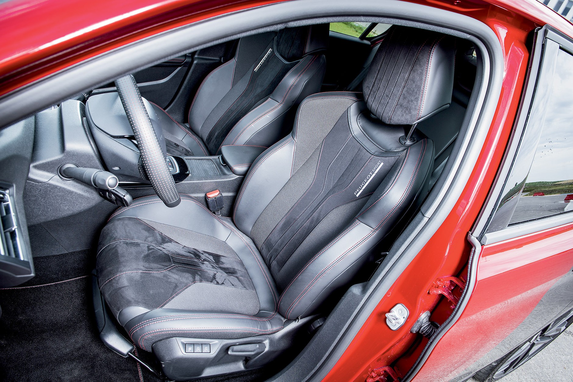 Focus RS vs 308 GTi vs Leon Cupra 290 vs Golf R vs Civic Type R