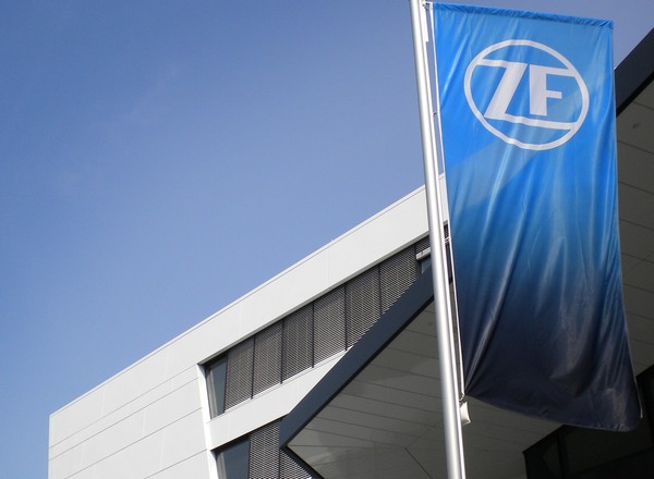 ZF Friedrichshafen przygotowuje drastyczne cięcia kosztów. Firma zwolni 14 tys. pracowników