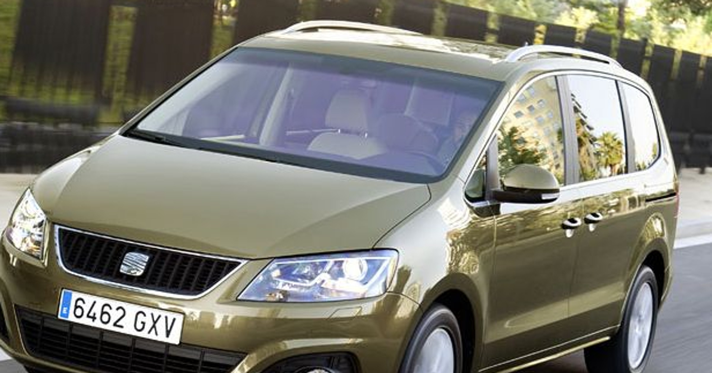 Nowy Seat Alhambra już w sprzedaży (dane techniczne)