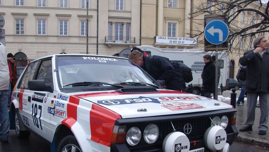 Rajd Monte-Carlo Historique 2011: wystartowali z Warszawy, pokonają 4100 km