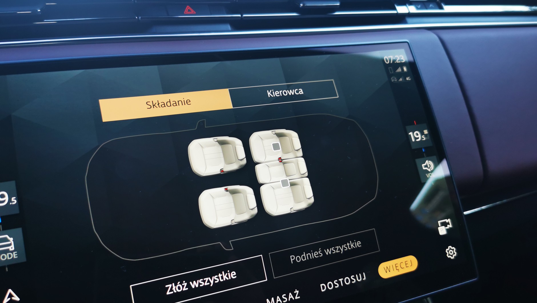 Range Rover Sport: zdalne składanie foteli
