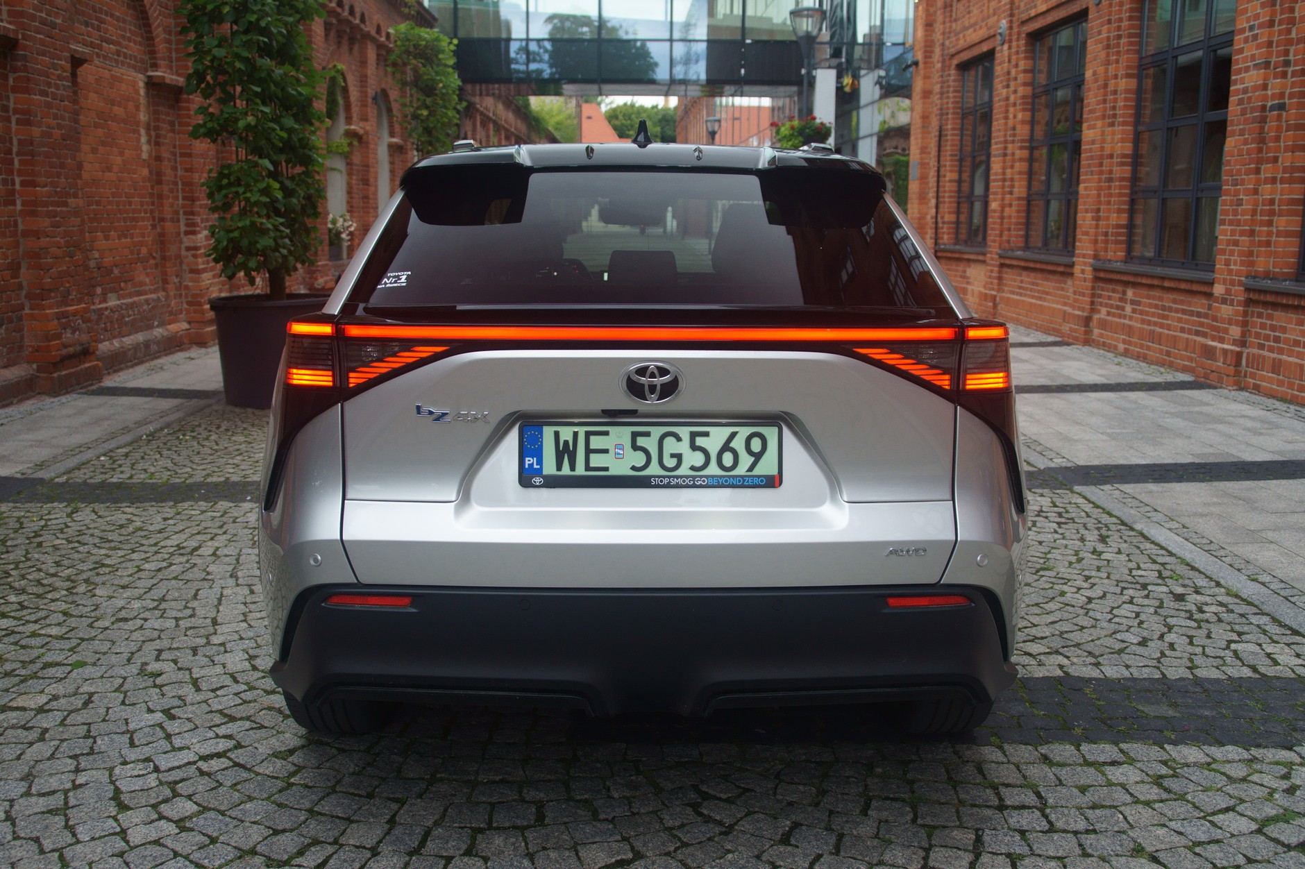 Pierwsze jazdy Toyotą bZ4X w Polsce