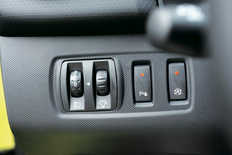 Renault Clio, przyciski
