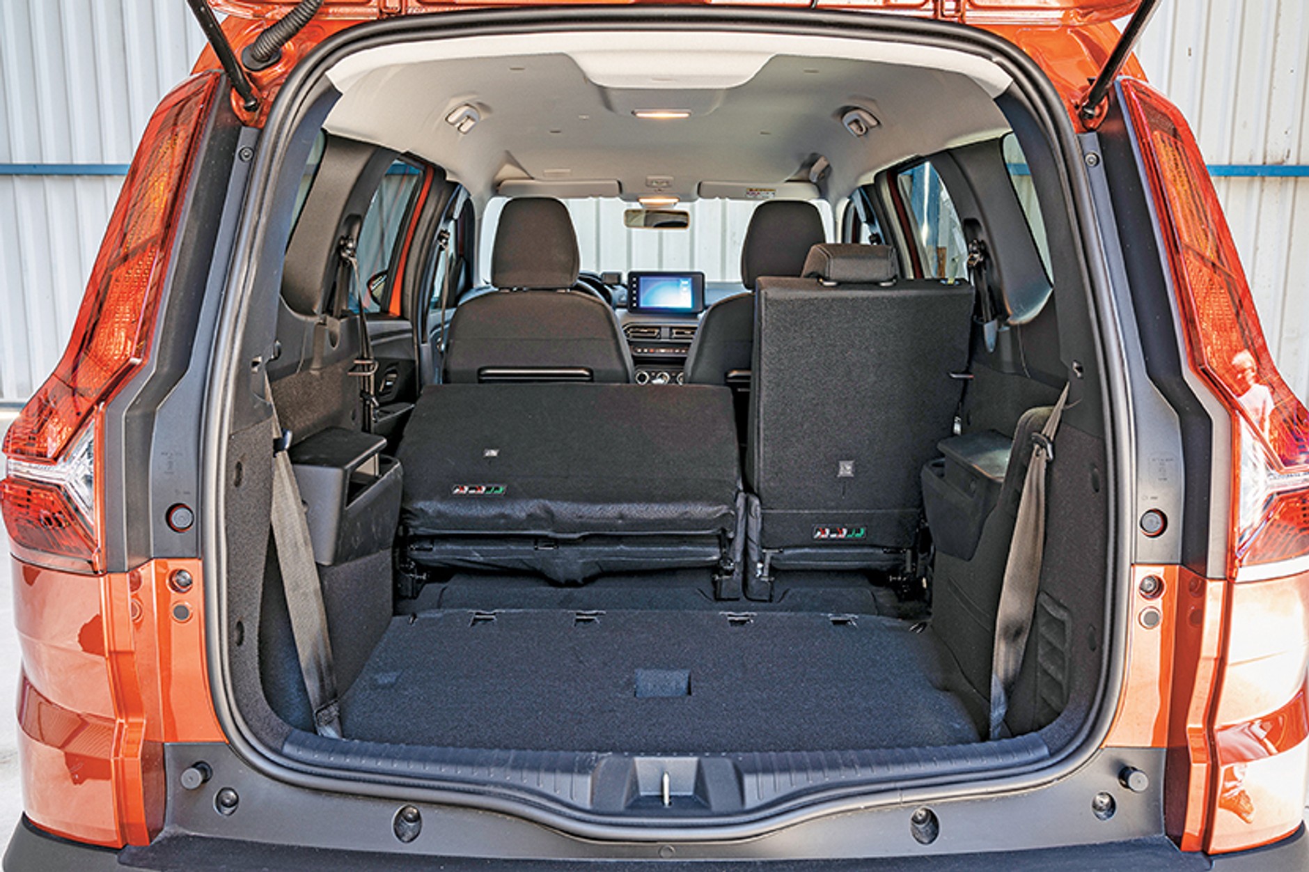 Dacia Jogger: przy pięciu miejscach bagażnik jest przepastny.