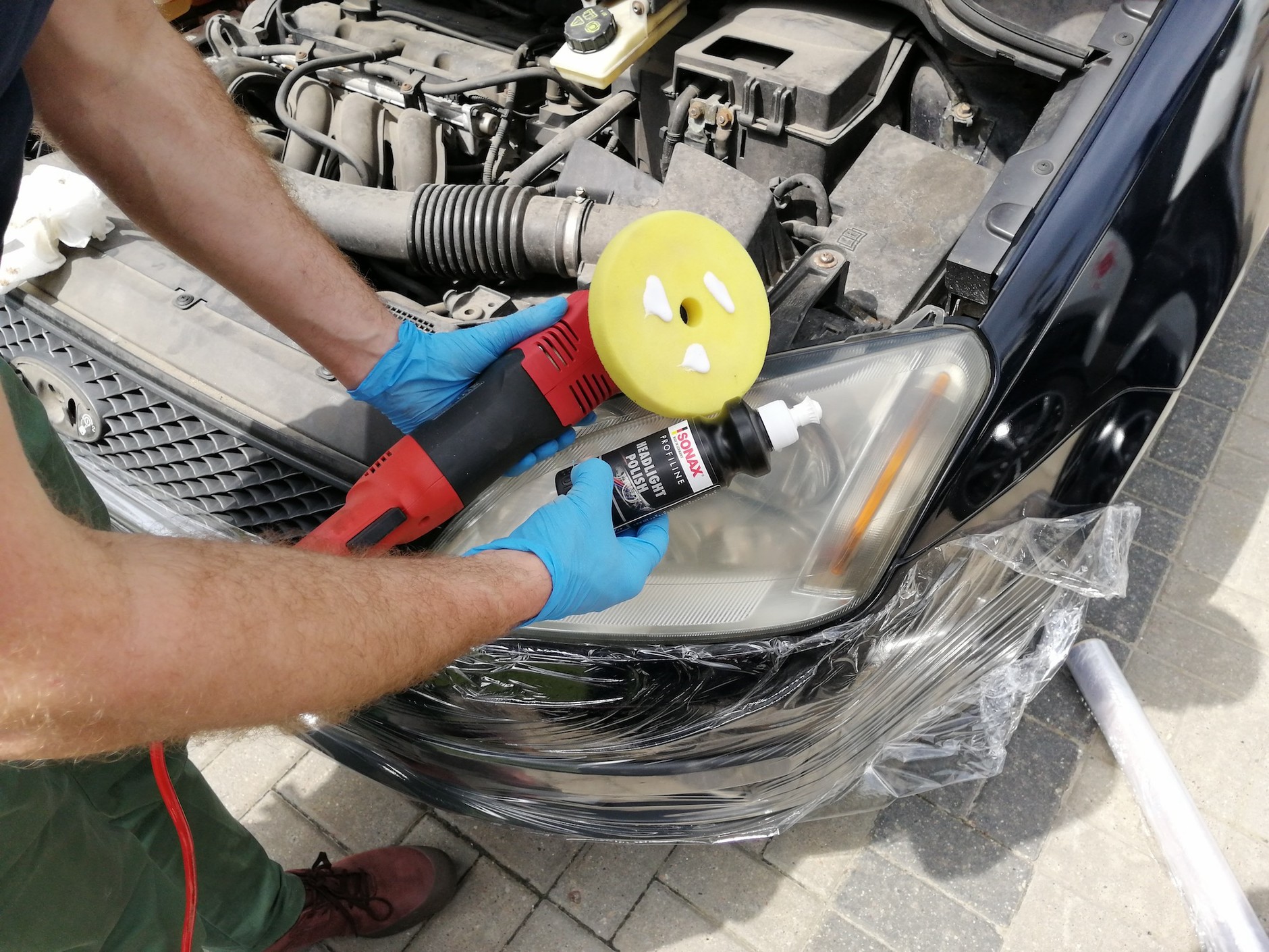 Polerowanie reflektorów krok po kroku