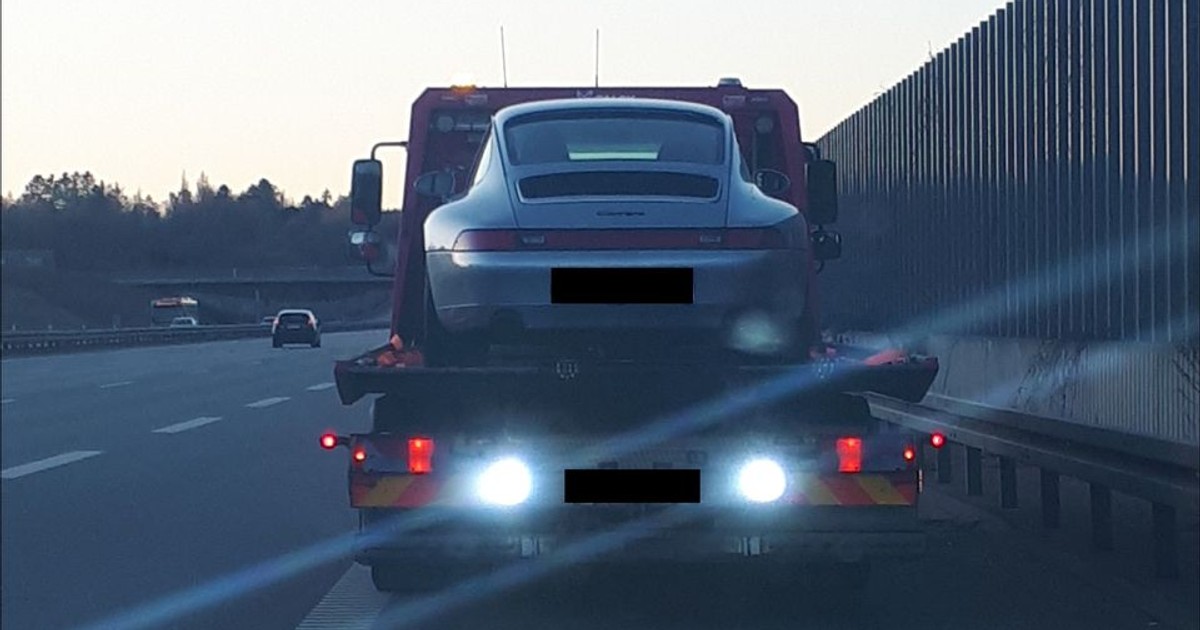 Zdjęcie zrobione przez duńską policję ku przestrodze – samochód „aresztowany” za jazdę ponad 200 km/h
