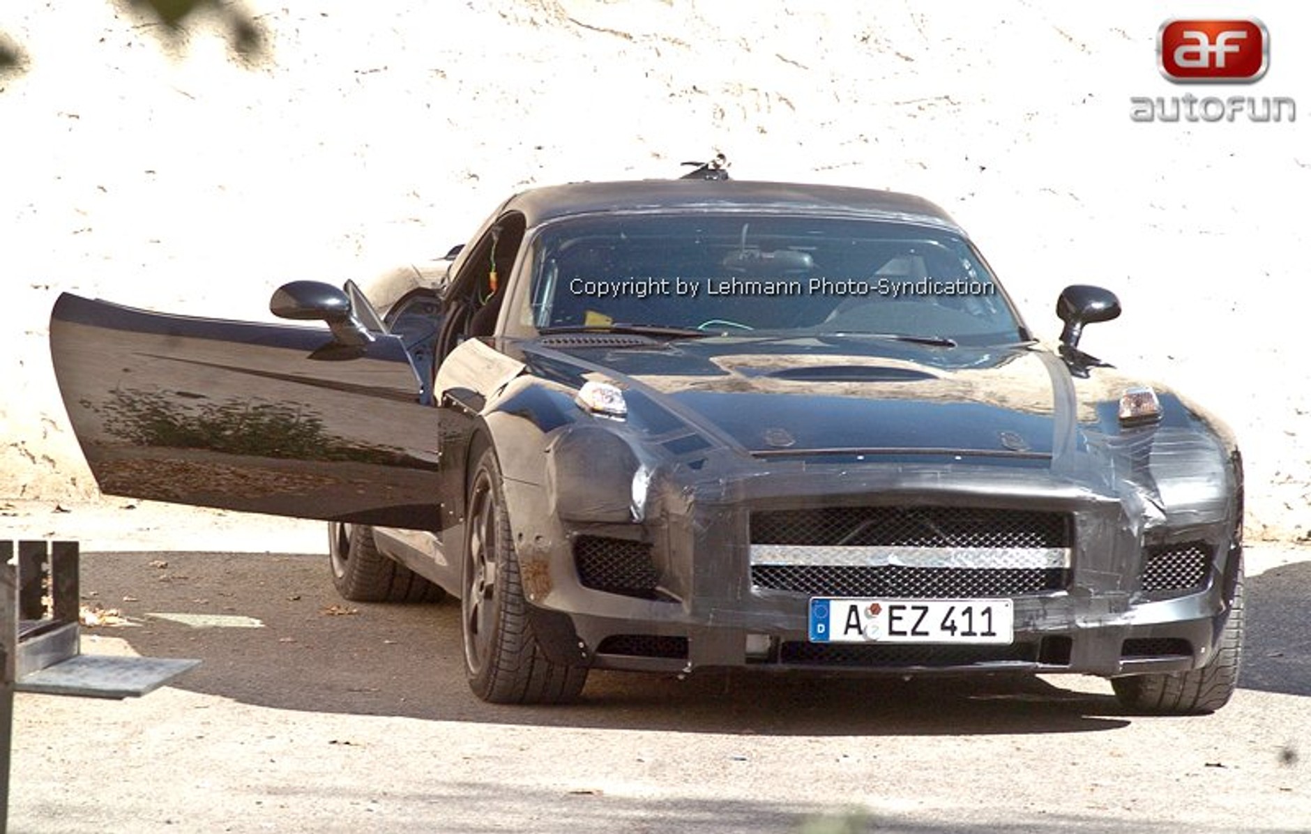 Zdjęcia szpiegowskie: Mercedes W197 – powrót nowego Gullwinga