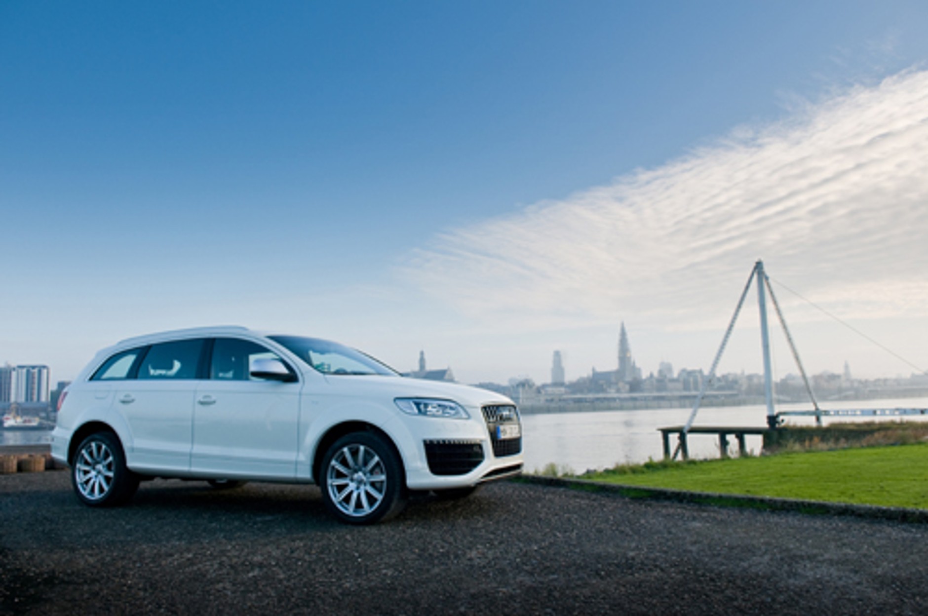 Audi Q7 V12 TDI - Diesel ma powody do dumy