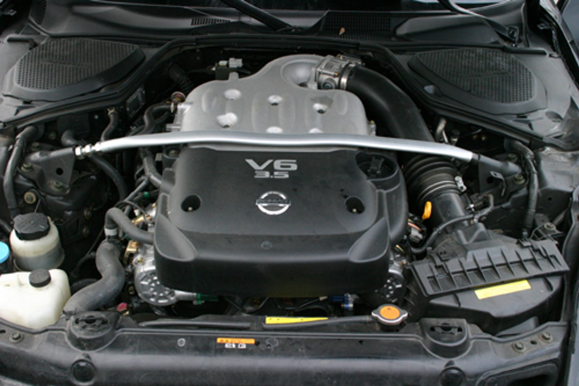 Nissan 350Z Pack - Auto do jazdy bokami