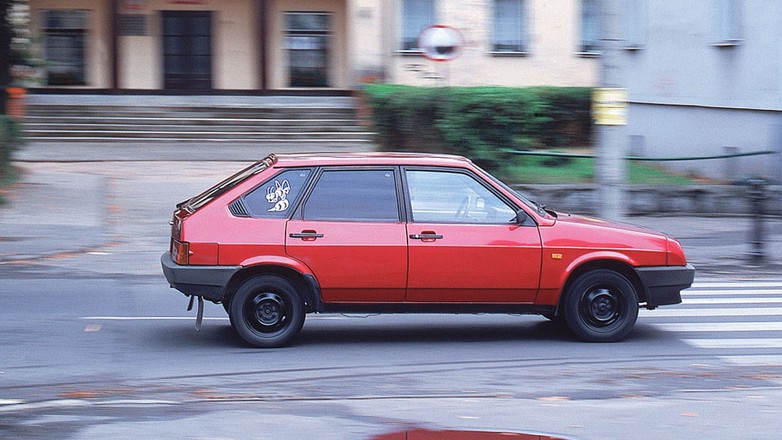 Łada Samara kontra Skoda Favorit