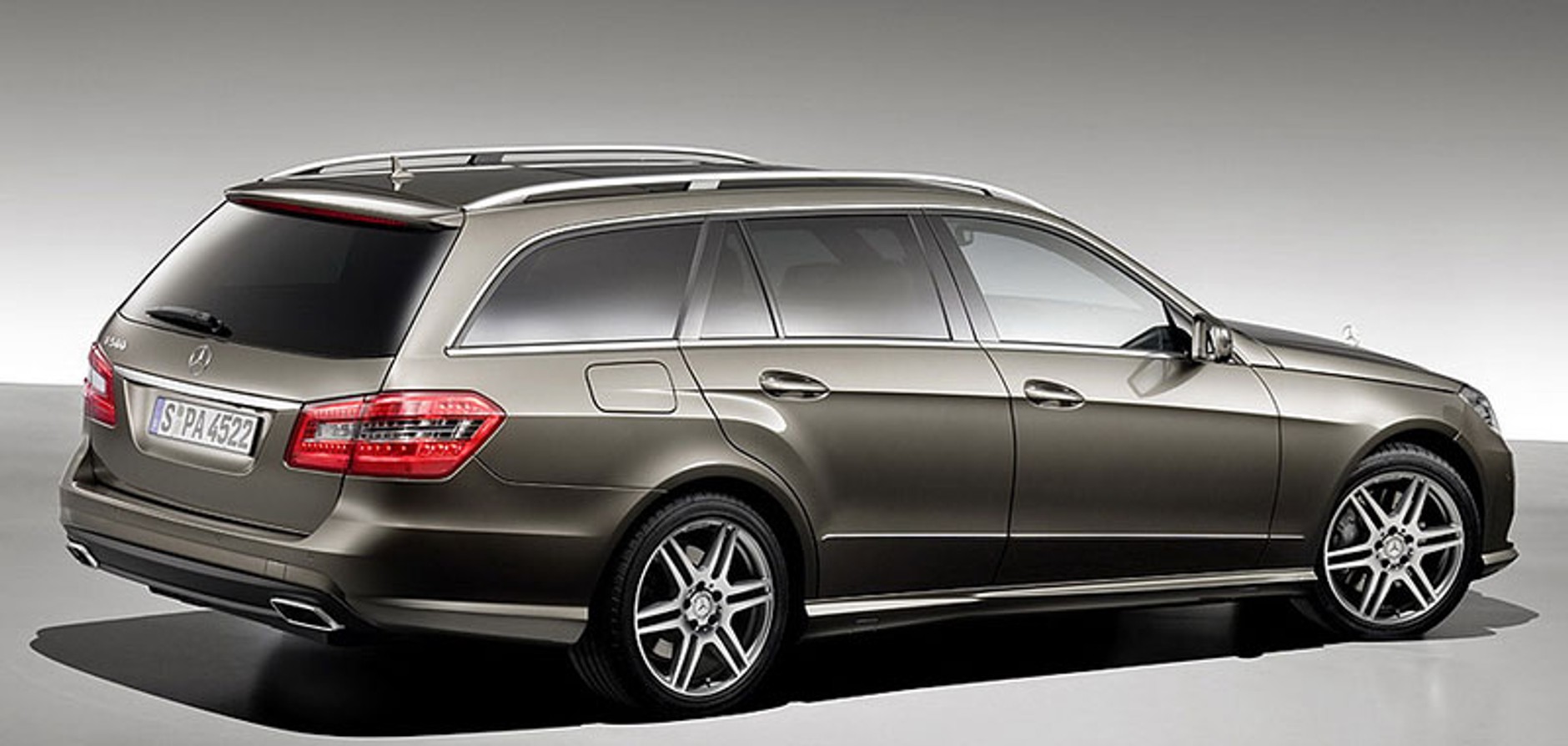 IAA Frankfurt 2009: Mercedes-Benz E-Klasa kombi - nie udało się dotrzymać tajemnicy