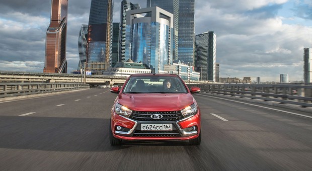 Rosyjska Łada trafi w ręce chińskich firm? Renault ma z nią gigantyczne problemy