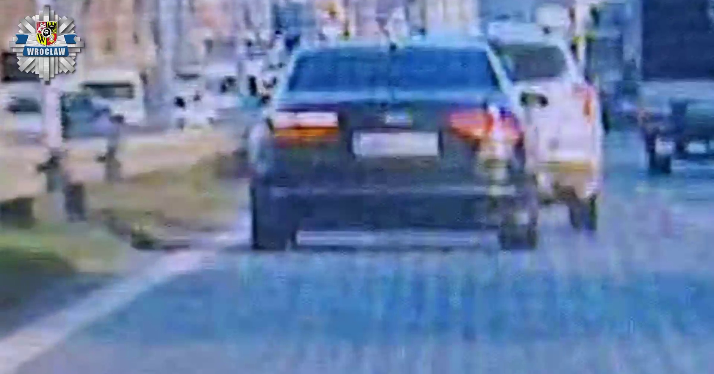 Kierowca audi pędził po obwodnicy i jechał na zderzaku. "Spieszył się na budowę" [WIDEO]