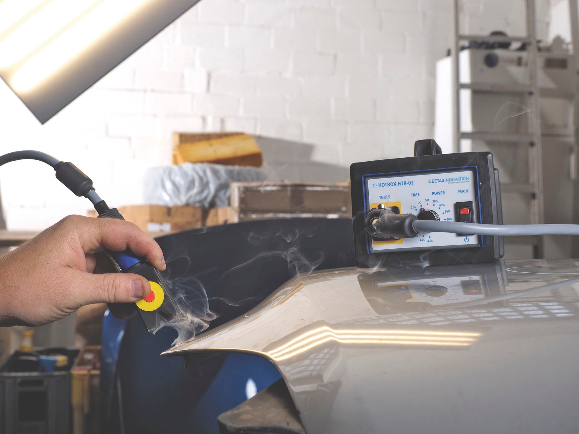 Jak usunąć wniecenia bez lakierowania?