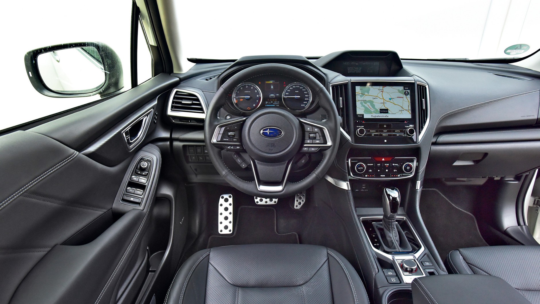 Subaru Forester - kokpit