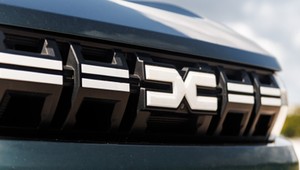 Dacia nie bawi się w półśrodki. Pokochamy ją jeszcze bardziej z tym tanim autem za 75 tys. zł