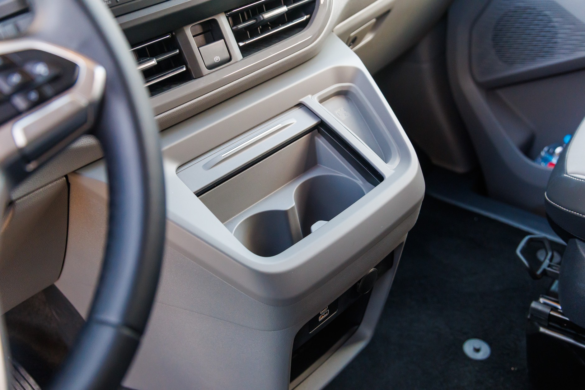 Volkswagen Caravelle T7 EV