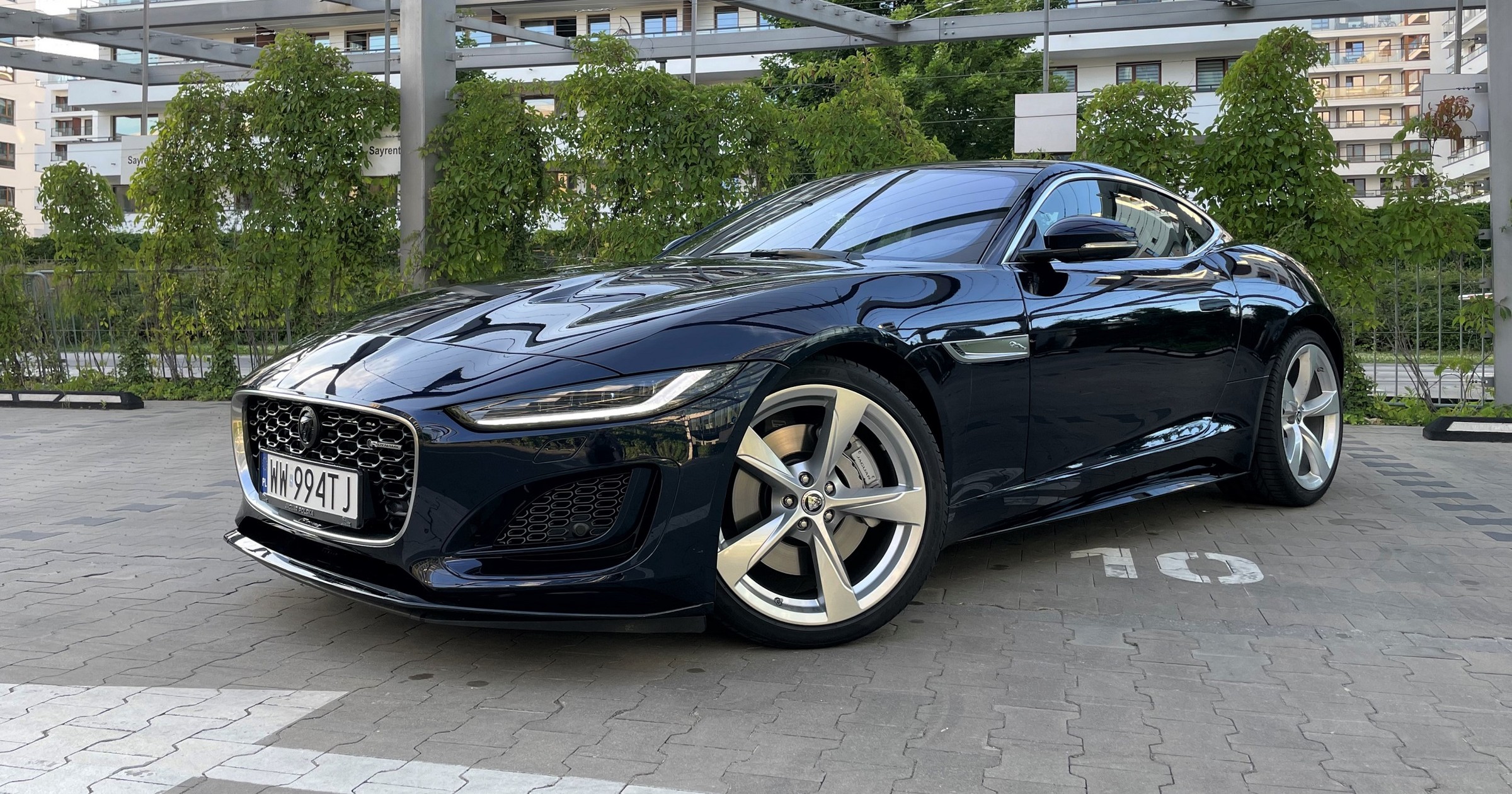 Jaguar F-Type Coupé 2.0 P300 R-Dynamic