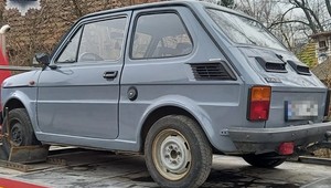 Policjanci z Polkowic odnaleźli skradzionego Fiata 126p. Zajęło im to tylko 9 miesięcy