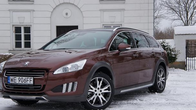 Peugeot 508 RXH: scout po francusku