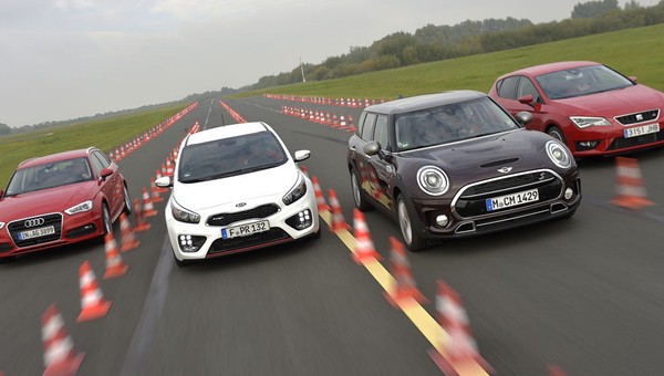 Mini Clubman w porównaniu z szybkimi kompaktami