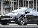 Używana Tesla Model Y. Czy warto kupić auto, którego właściciele się dziś wstydzą?