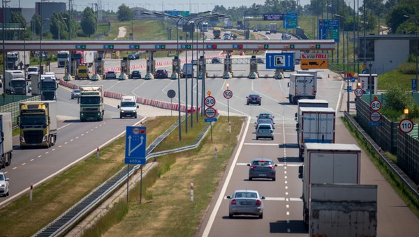Nowy system poboru opłat dla ciężarówek ma być gotowy w 2021 roku