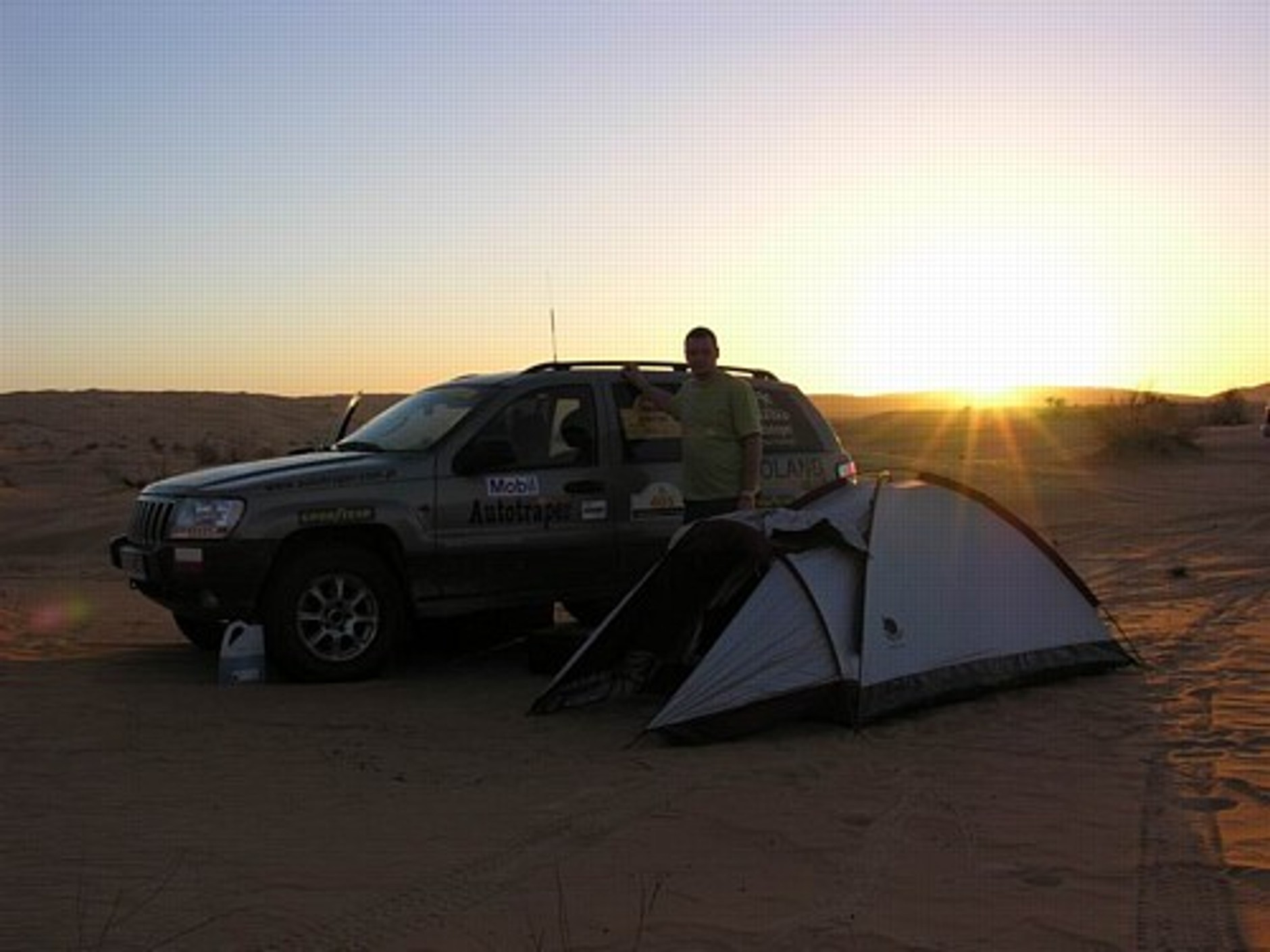 Mistrz 4x4 na piaskach Sahary