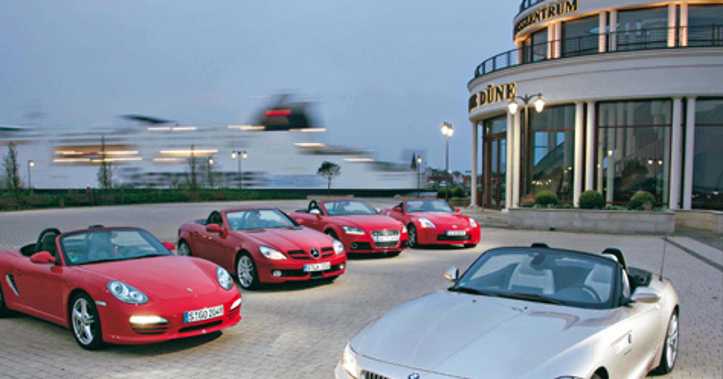 Kwintet na 1451 koni mechanicznych - BMW Z4 kontra Audi TTS, Mercedes SLK, Nissan 350Z i Porsche Boxster