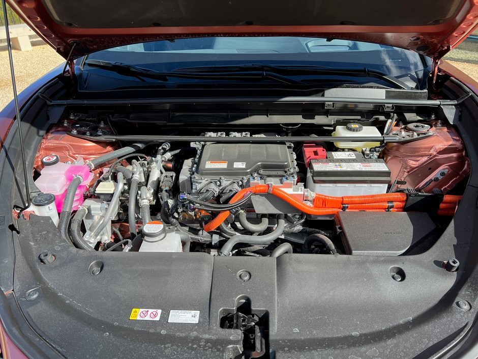 Lexus RZ 450e 2023