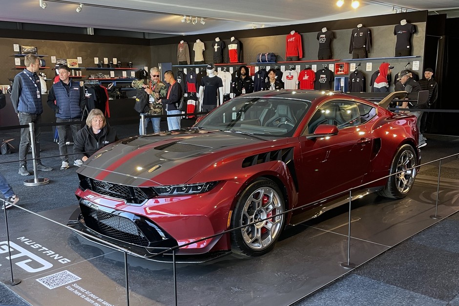 Ford Mustang GTD na ekspozycji marki na 24h Le Mans