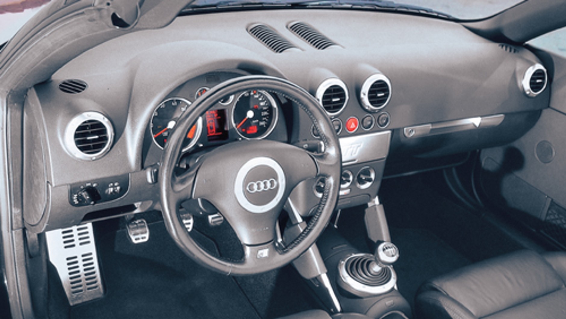 Audi TT (pierwsza generacja; kod 8N; 1998-2006)