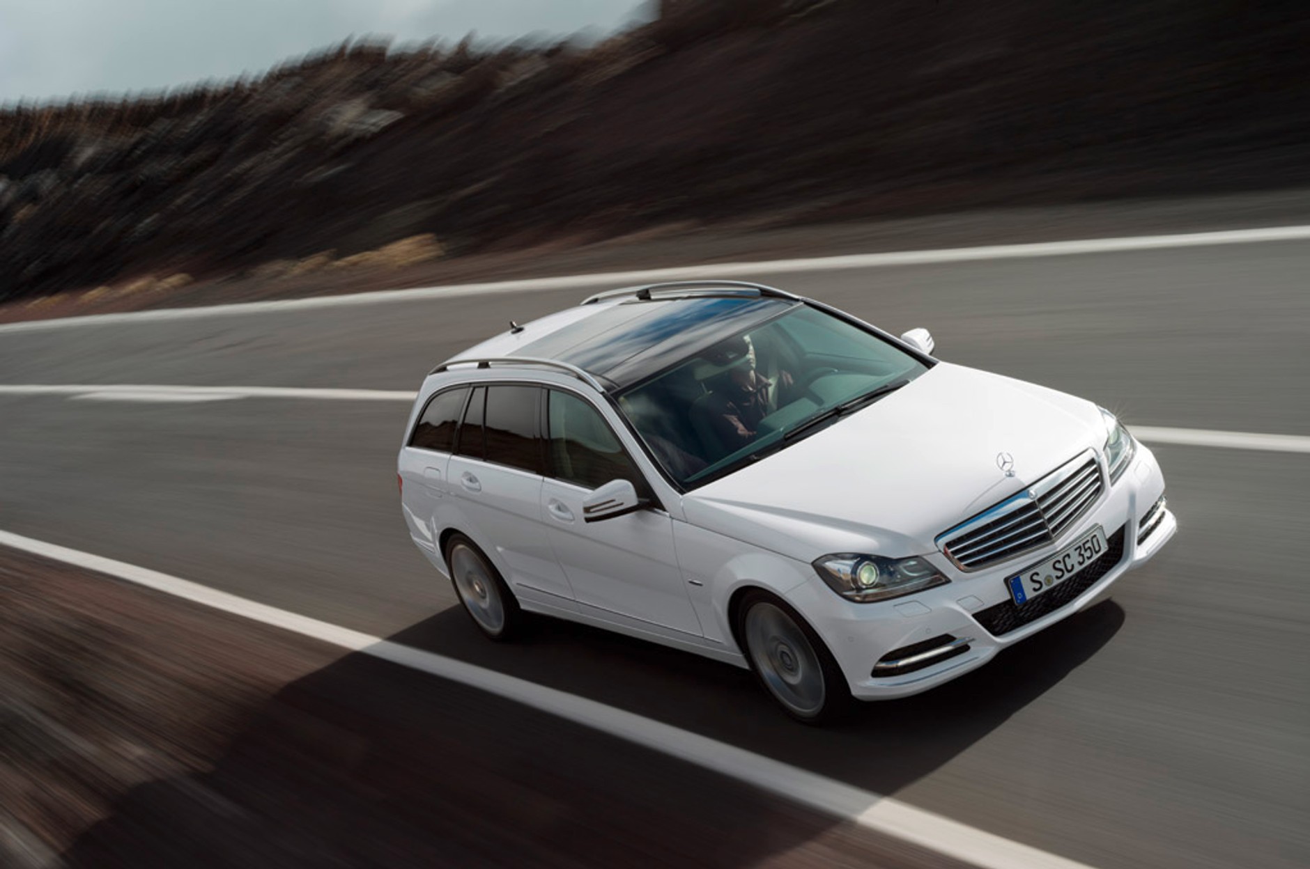 Mercedes klasy C: 2000 zmian, których nie widać