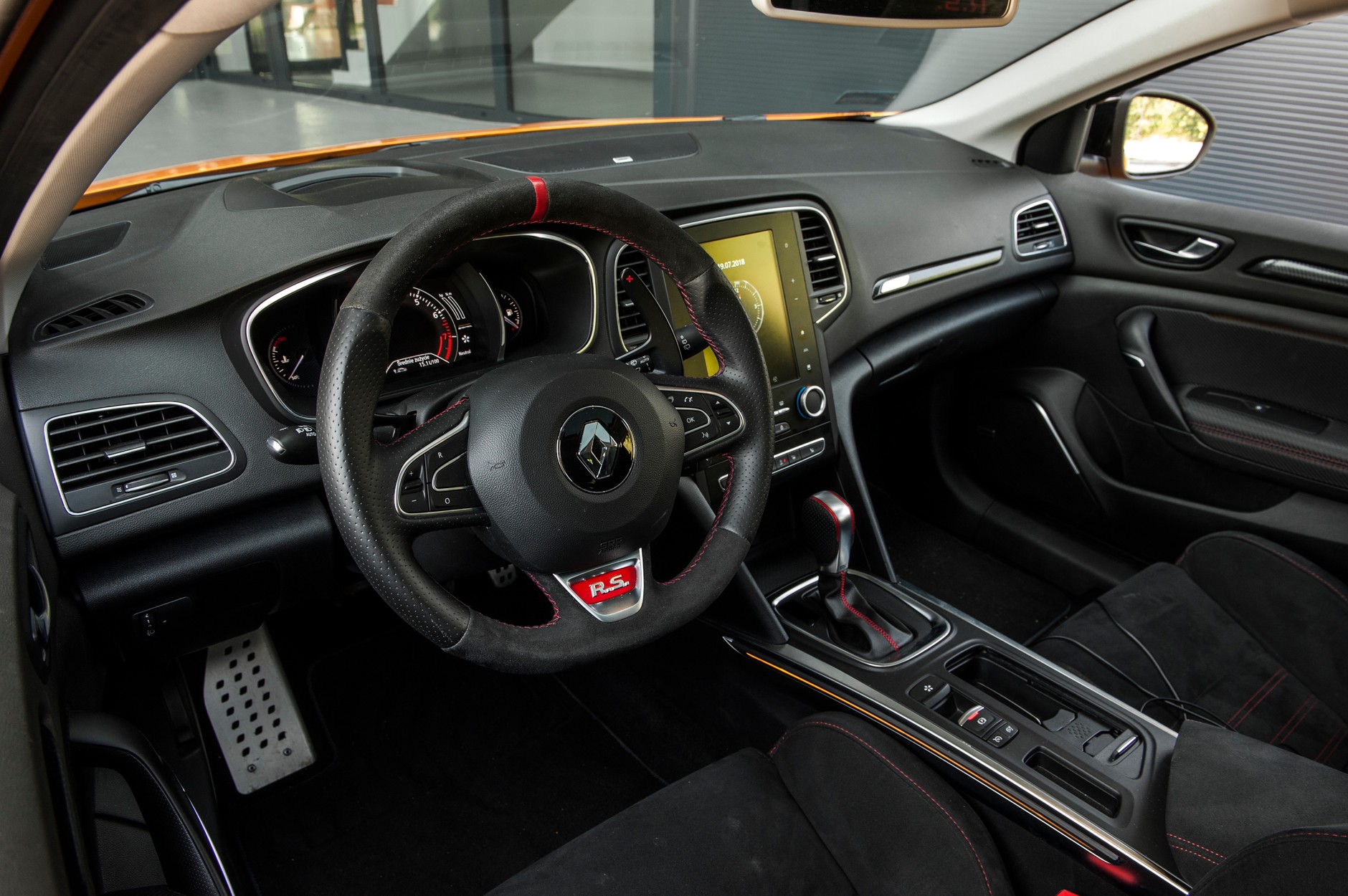 Toyota GT86 vs Renault Megane RS