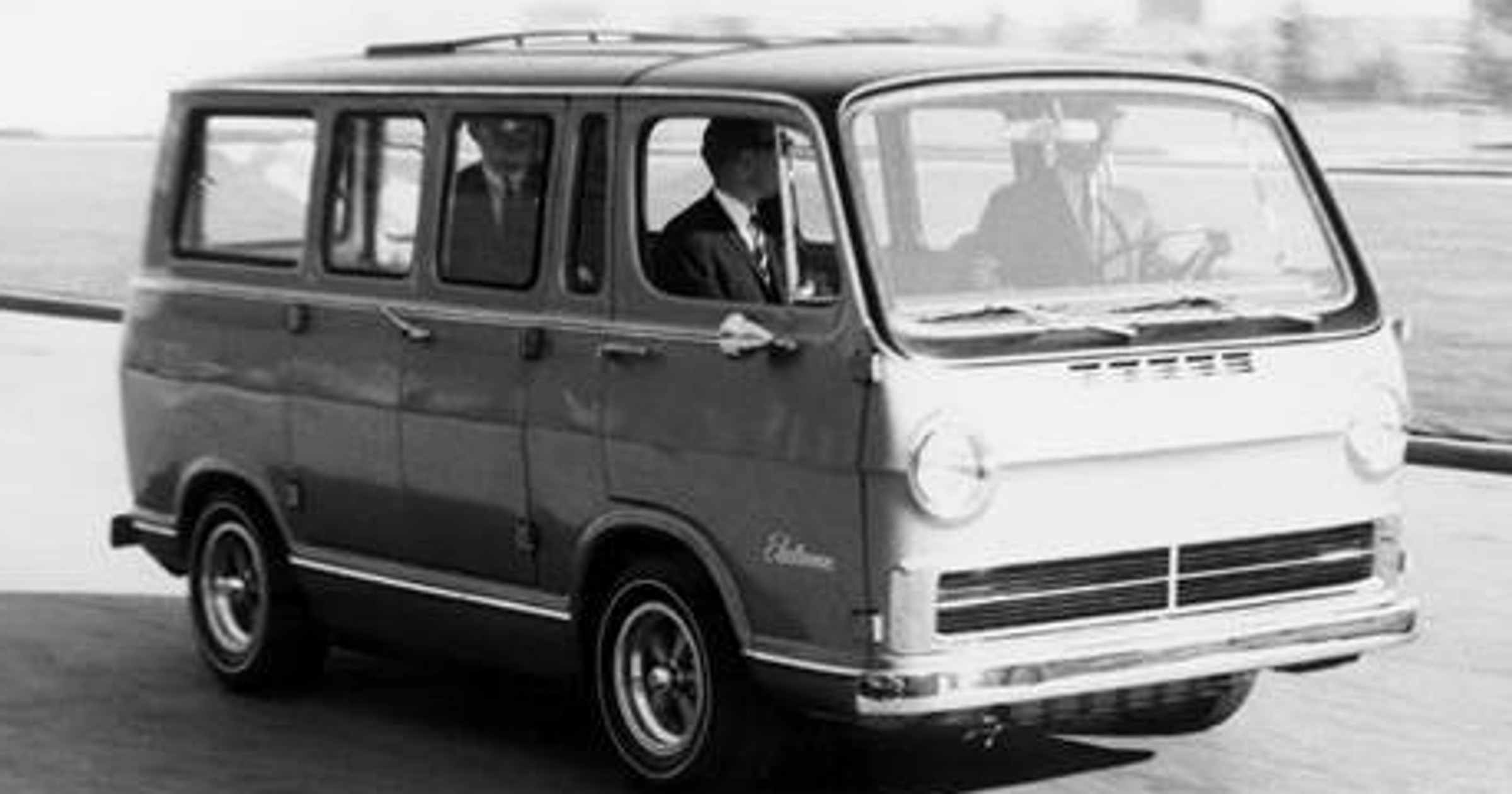 GM Electrovan – pierwszy pojazd na ogniwa paliwowe