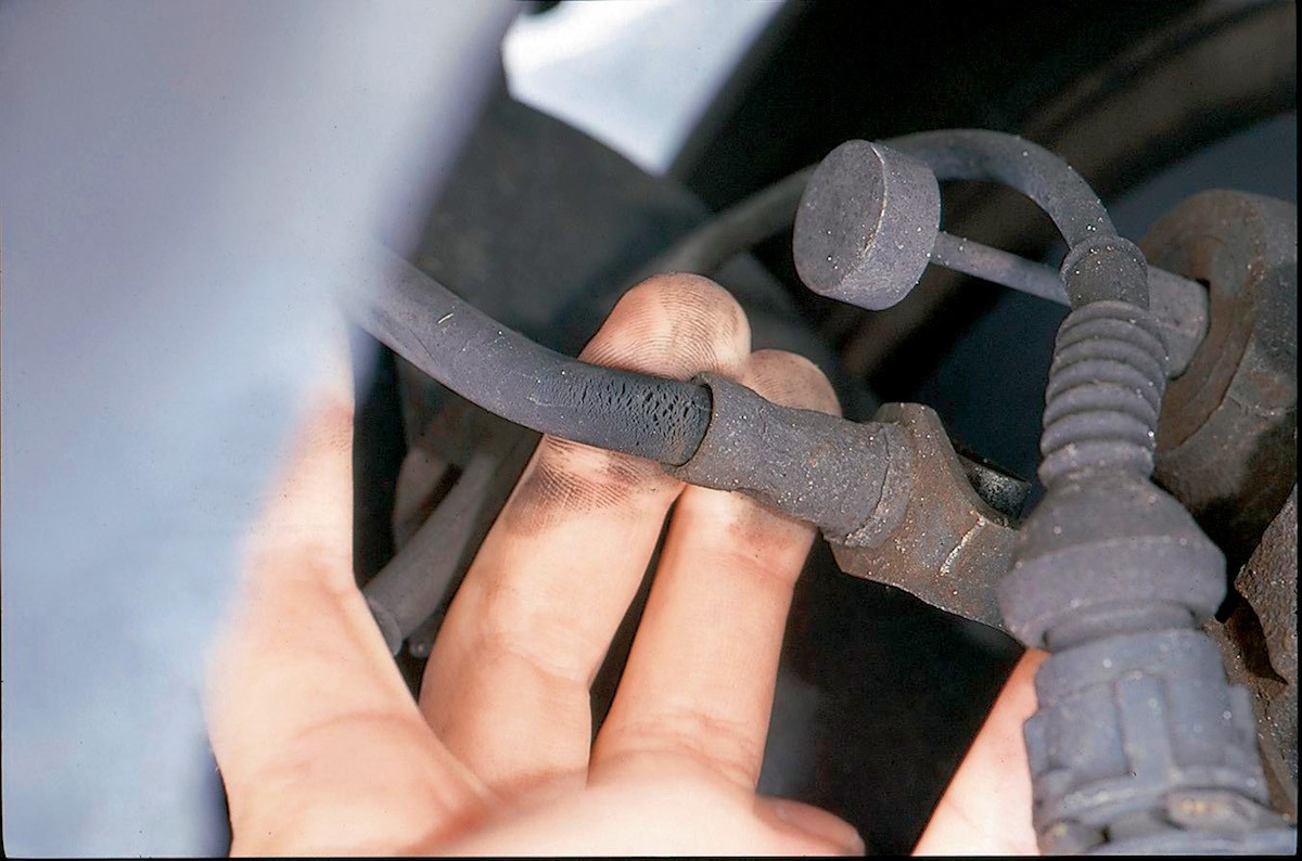 Sparciałe elastyczne przewody hamulcowe