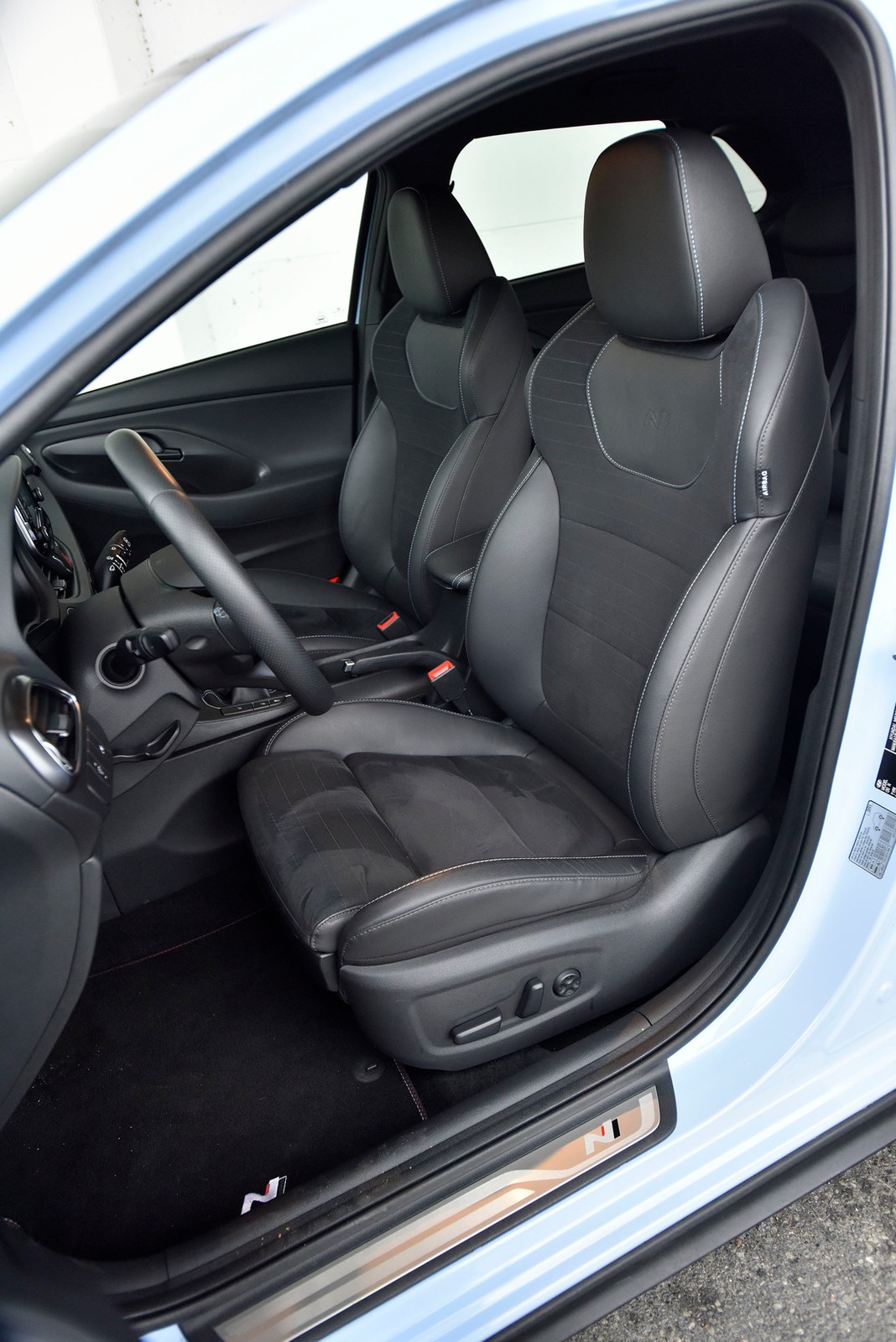 Hyundai i30 N kontra Peugeot 308 GTI - takie powinno być GTI