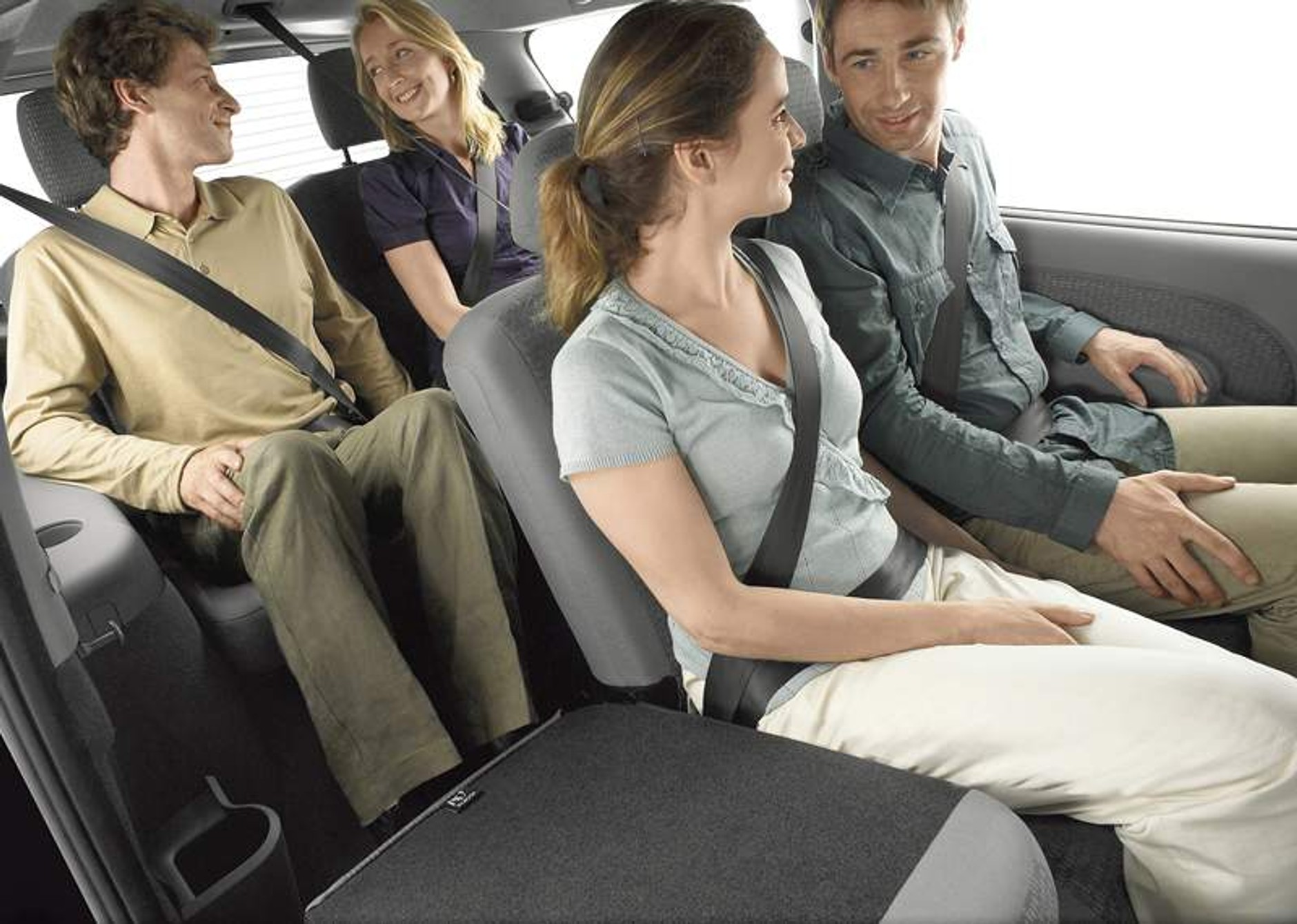 Dacia Logan MCV 1.6 16V: pierwsze jazdy i cena w Polsce!