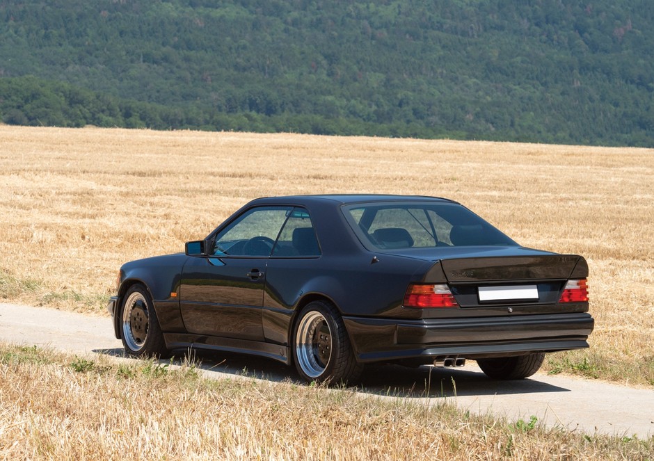 Mercedes 300 CE 6.0 AMG