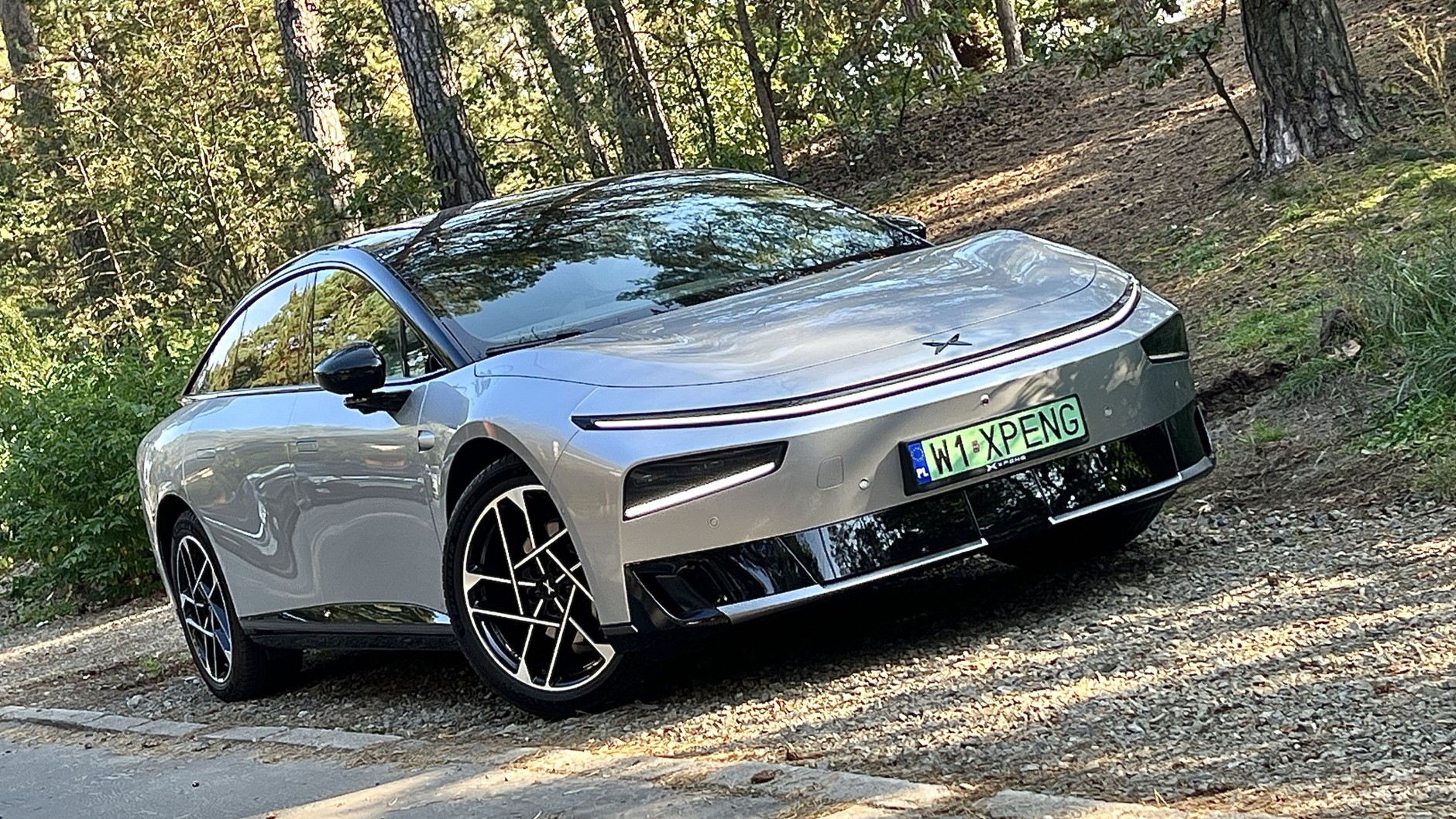XPeng P7+