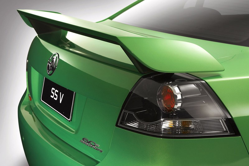 Holden VE Commodore: dwie specjalne wersje z okazji rozpoczęcia produkcji