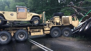 Wypadek amerykańskiej ciężarówki wojskowej