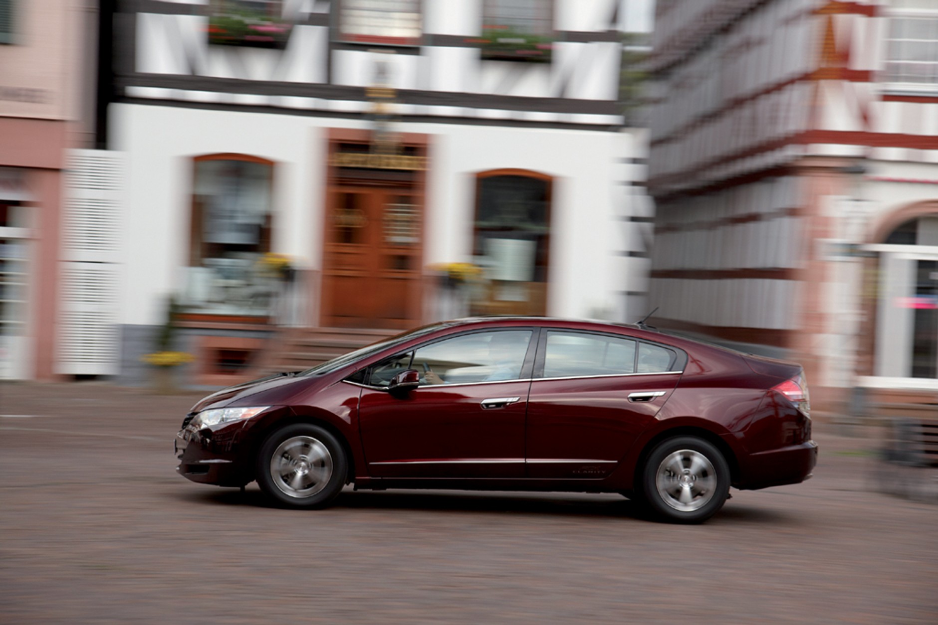 Honda FCX Clarity - Ready to drive