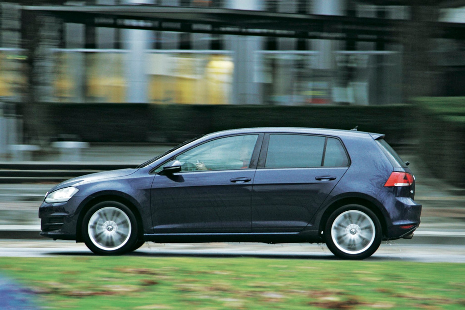 BMW 114i kontra Focus 1.0 i Golf 1.2 TSI: co potrafią 100-konne silniki?