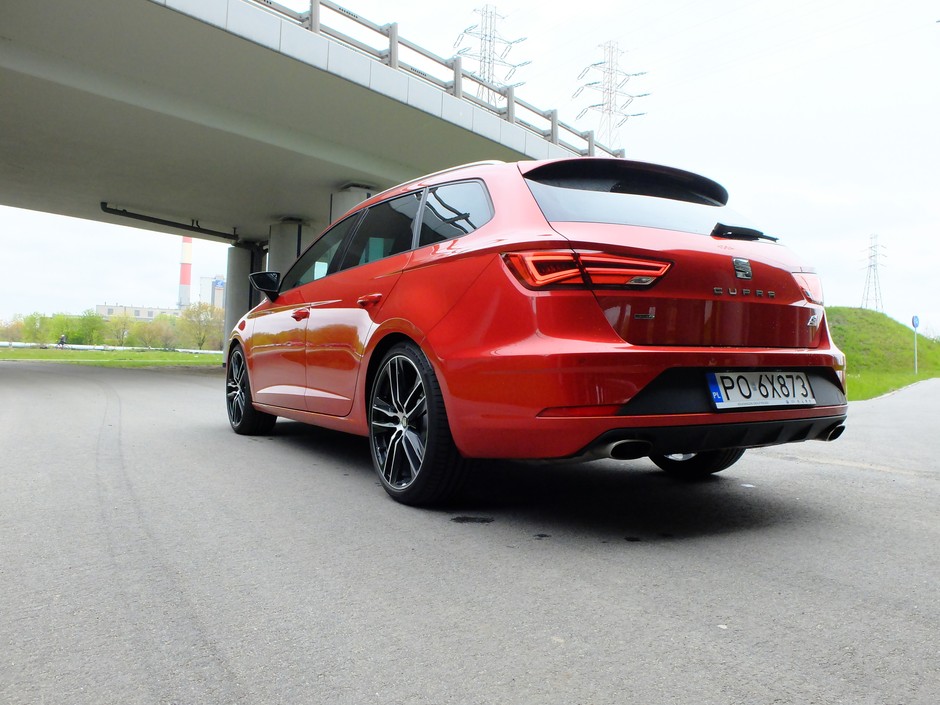 Seat Leon ST Cupra 300