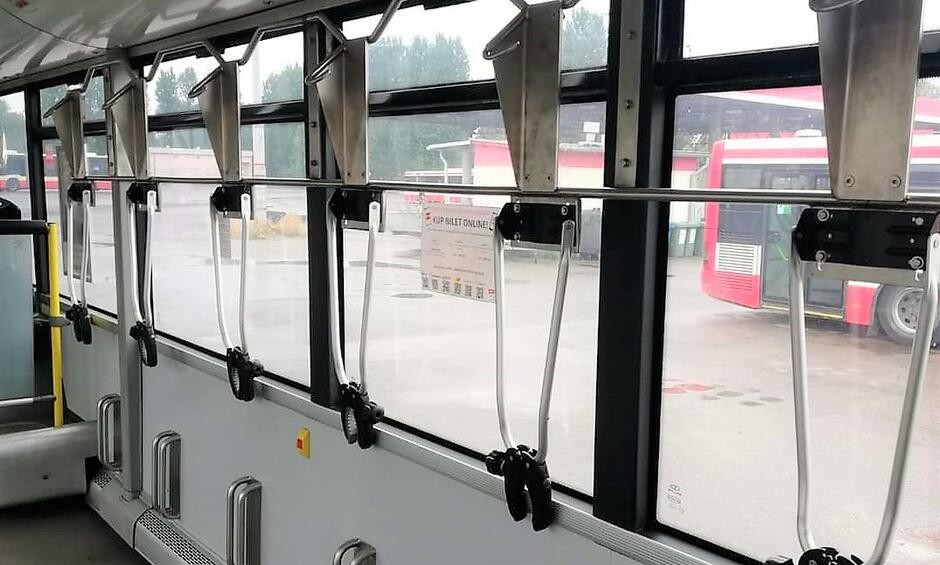 Autobus „rowerowej” linii 612, który w weekendy i święta kursuje z centrum Gdańska do Sobieszewa