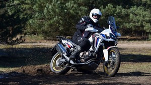 Honda CRF1000L Africa Twin - Jesteś legendą