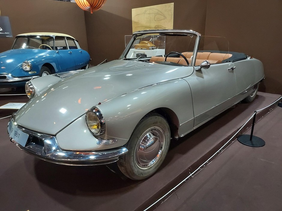 Retromobile 2025